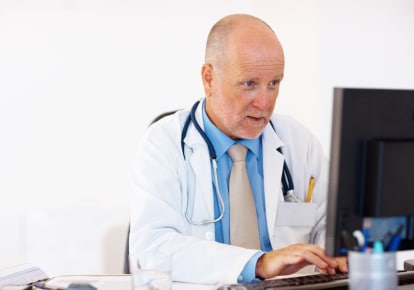 doctor-laptop